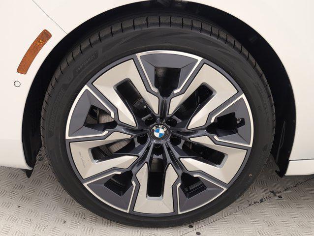 new 2025 BMW 760 car, priced at $141,485