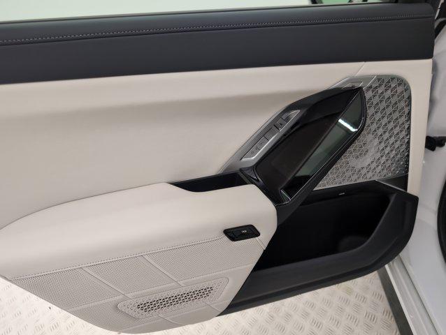 new 2025 BMW 760 car, priced at $141,485