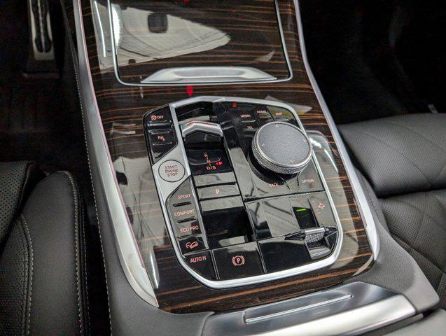 new 2025 BMW X7 car, priced at $95,425