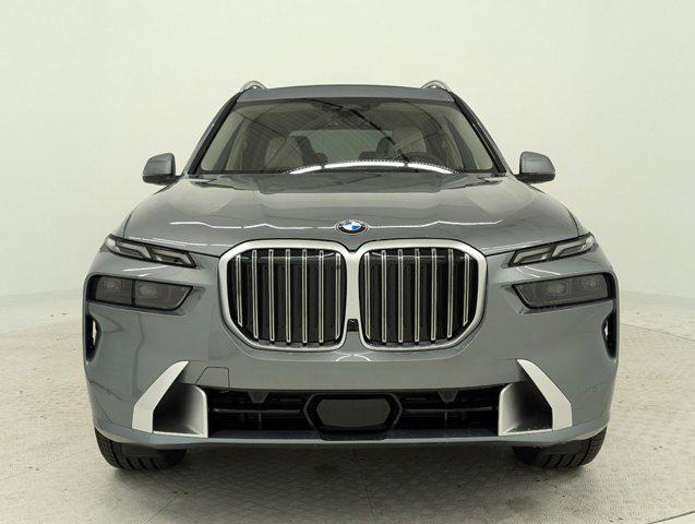 new 2025 BMW X7 car, priced at $94,325