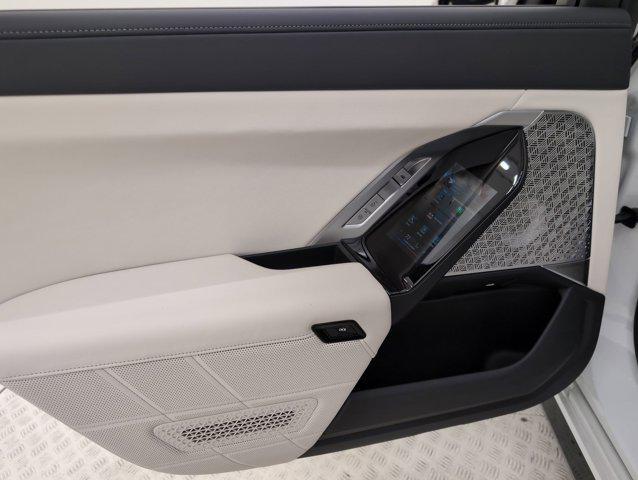 new 2025 BMW 760 car, priced at $137,535