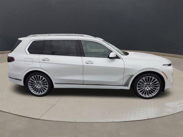 new 2025 BMW X7 car, priced at $93,495