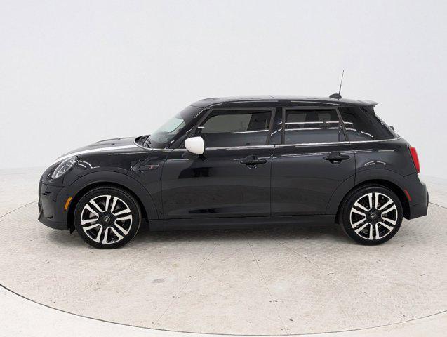 used 2024 MINI Hardtop car, priced at $29,999