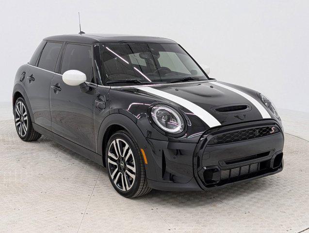 used 2024 MINI Hardtop car, priced at $29,999