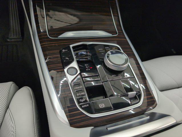 new 2026 BMW X7 car, priced at $99,885