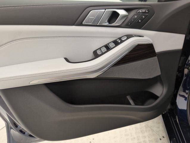 new 2026 BMW X7 car, priced at $99,885