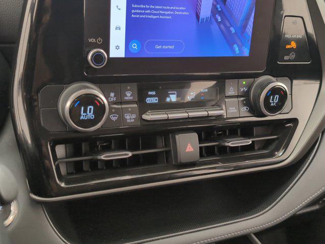 used 2023 Toyota Highlander car, priced at $30,999