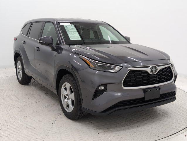 used 2023 Toyota Highlander car, priced at $30,999