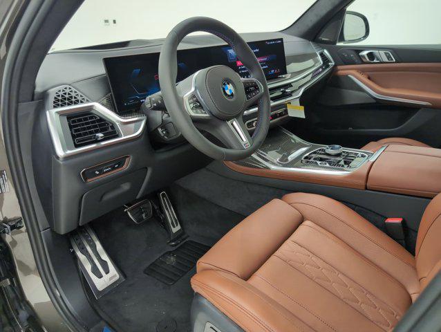 new 2026 BMW X7 car, priced at $122,385
