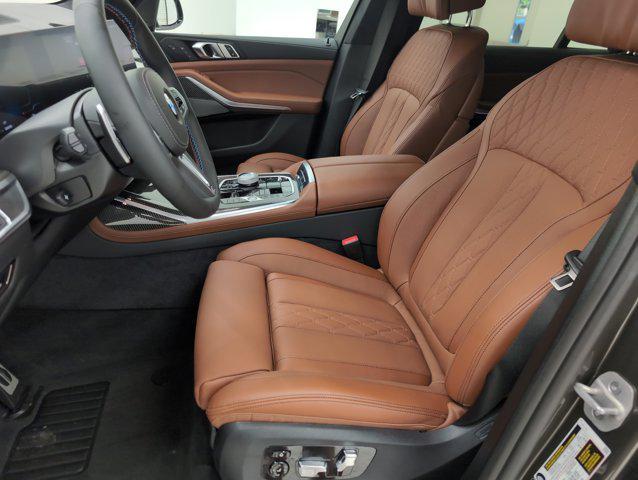 new 2026 BMW X7 car, priced at $122,385