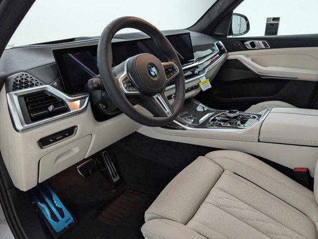 new 2025 BMW X7 car, priced at $118,645