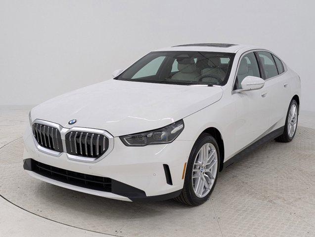 new 2025 BMW 540 car, priced at $70,275