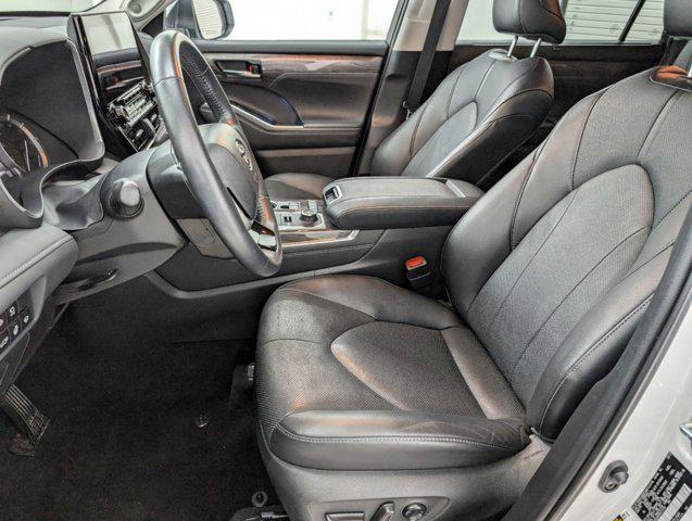 used 2022 Toyota Highlander car, priced at $36,998