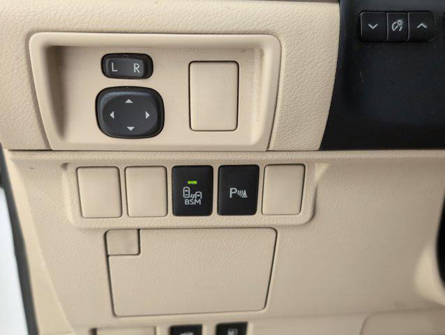 used 2013 Lexus ES 300h car, priced at $13,699
