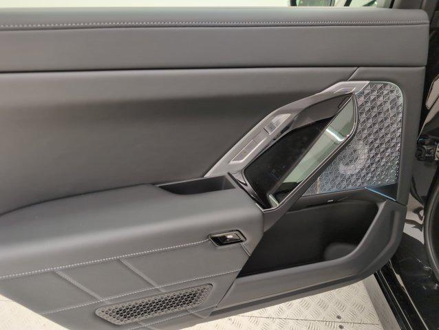 new 2025 BMW 760 car, priced at $141,485