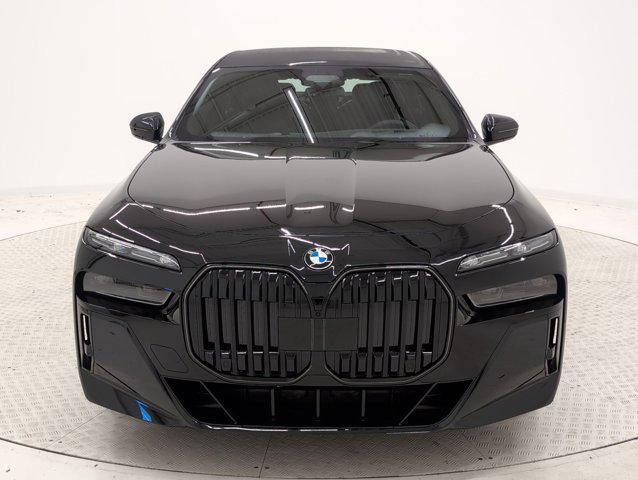 new 2025 BMW 760 car, priced at $141,485