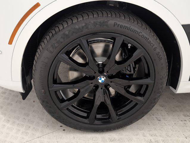 new 2026 BMW X7 car, priced at $94,985