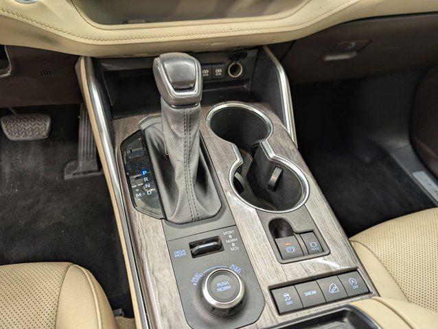 used 2021 Toyota Highlander car, priced at $32,998