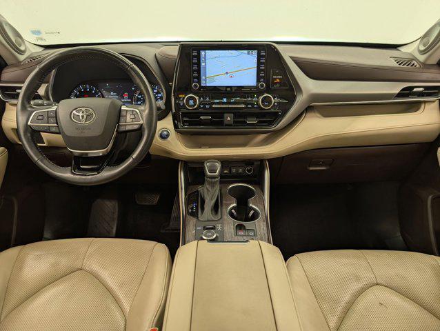 used 2021 Toyota Highlander car, priced at $32,998