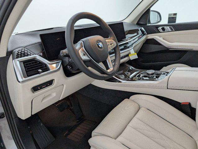 new 2025 BMW X7 car, priced at $92,725