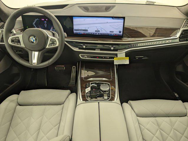 new 2026 BMW X7 car, priced at $100,785
