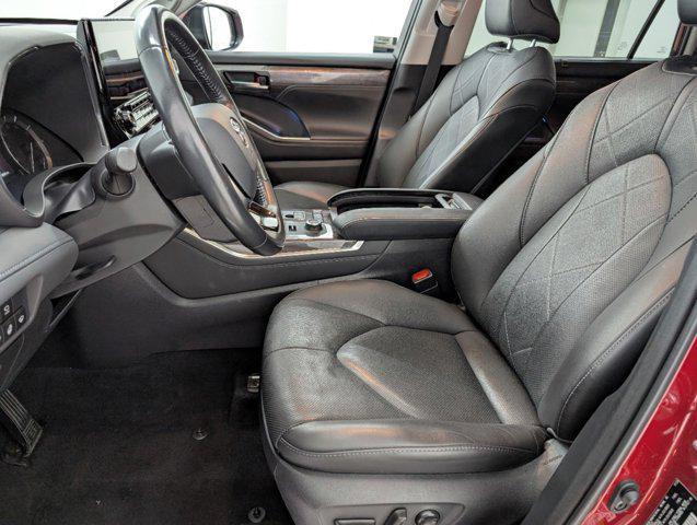 used 2021 Toyota Highlander car, priced at $40,298