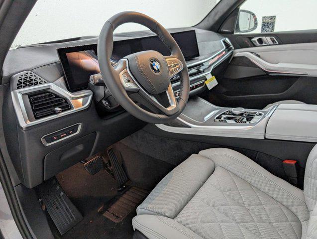 new 2025 BMW X7 car, priced at $91,775