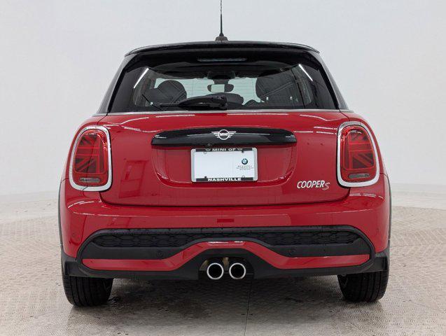 used 2022 MINI Hardtop car, priced at $28,999