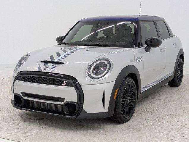 used 2022 MINI Hardtop car, priced at $22,999