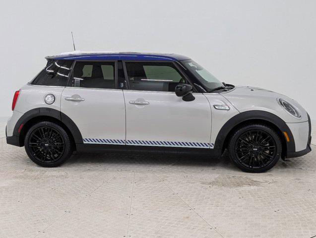 used 2022 MINI Hardtop car, priced at $22,999