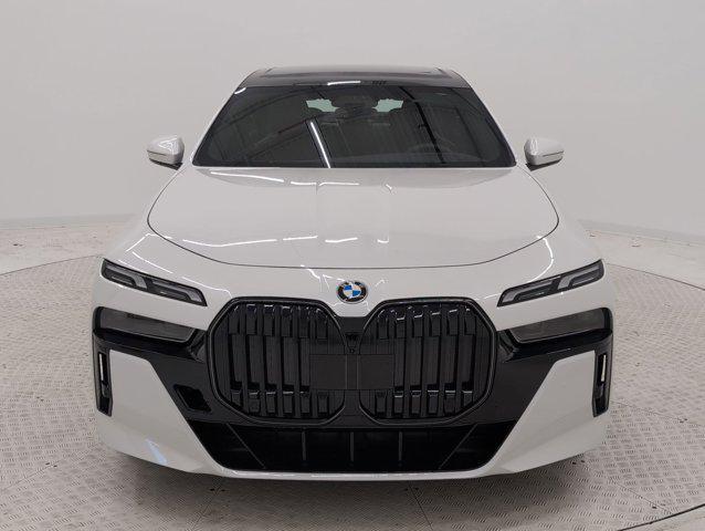 new 2025 BMW 760 car, priced at $134,535