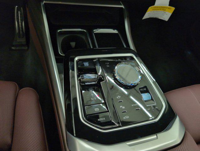 new 2025 BMW 760 car, priced at $134,535
