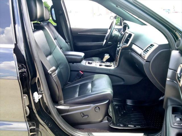 used 2017 Jeep Grand Cherokee car, priced at $14,995