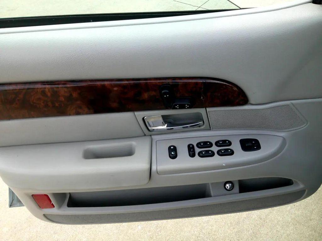 used 2005 Mercury Grand Marquis car, priced at $5,495