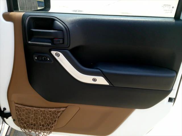 used 2014 Jeep Wrangler Unlimited car, priced at $14,995