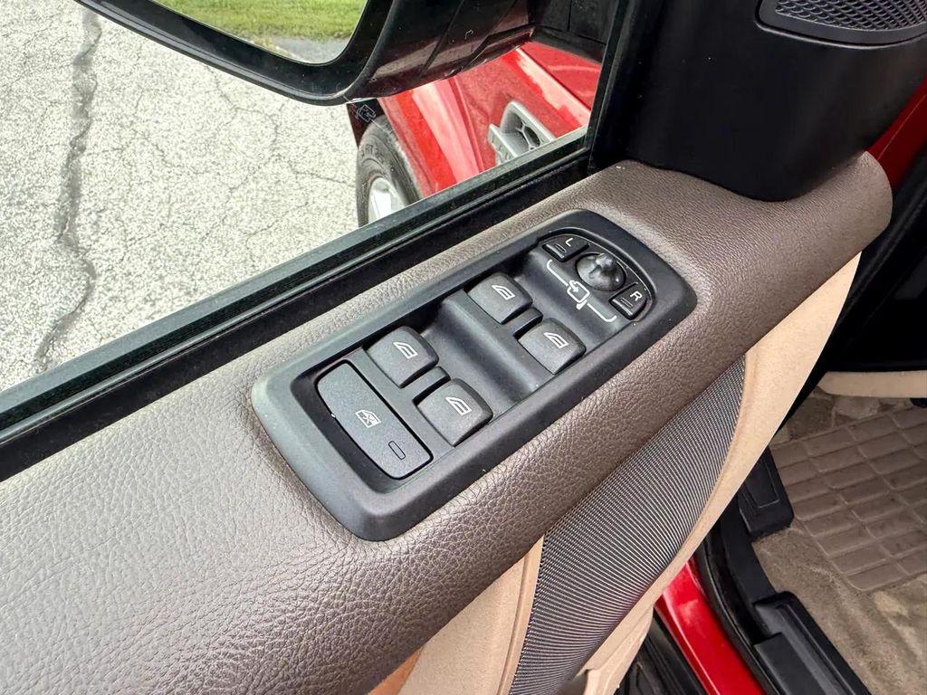 used 2015 Land Rover LR4 car, priced at $18,995