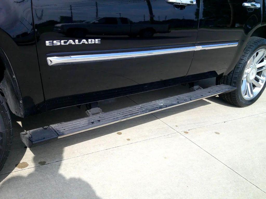 used 2012 Cadillac Escalade car, priced at $14,995