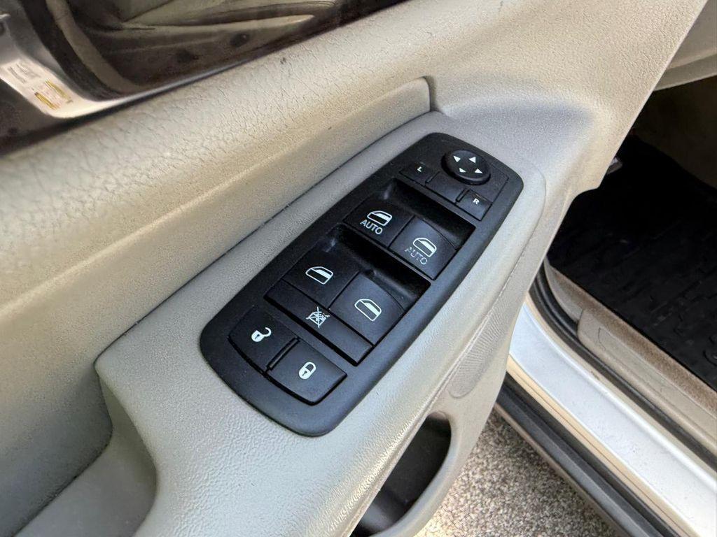 used 2013 Jeep Grand Cherokee car, priced at $4,995