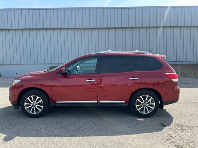 used 2014 Nissan Pathfinder car, priced at $9,995