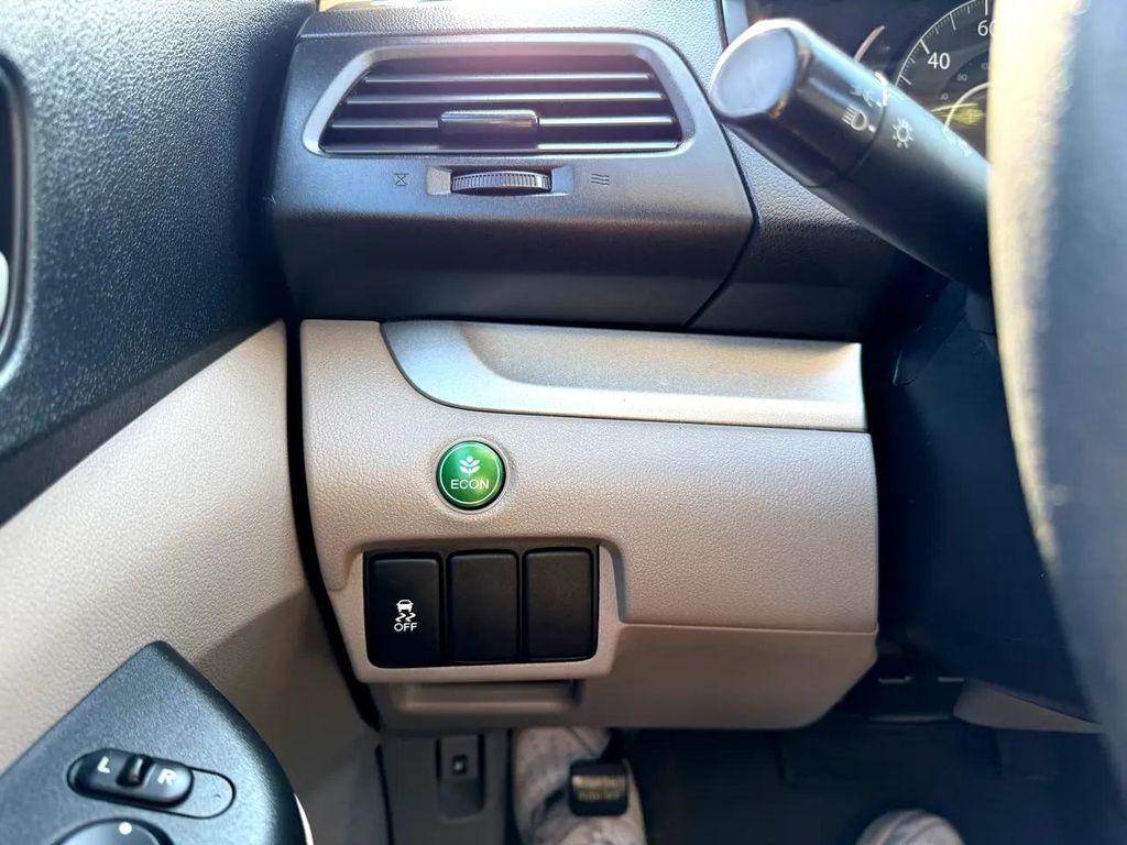 used 2013 Honda CR-V car, priced at $11,995