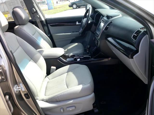used 2014 Kia Sorento car, priced at $7,995
