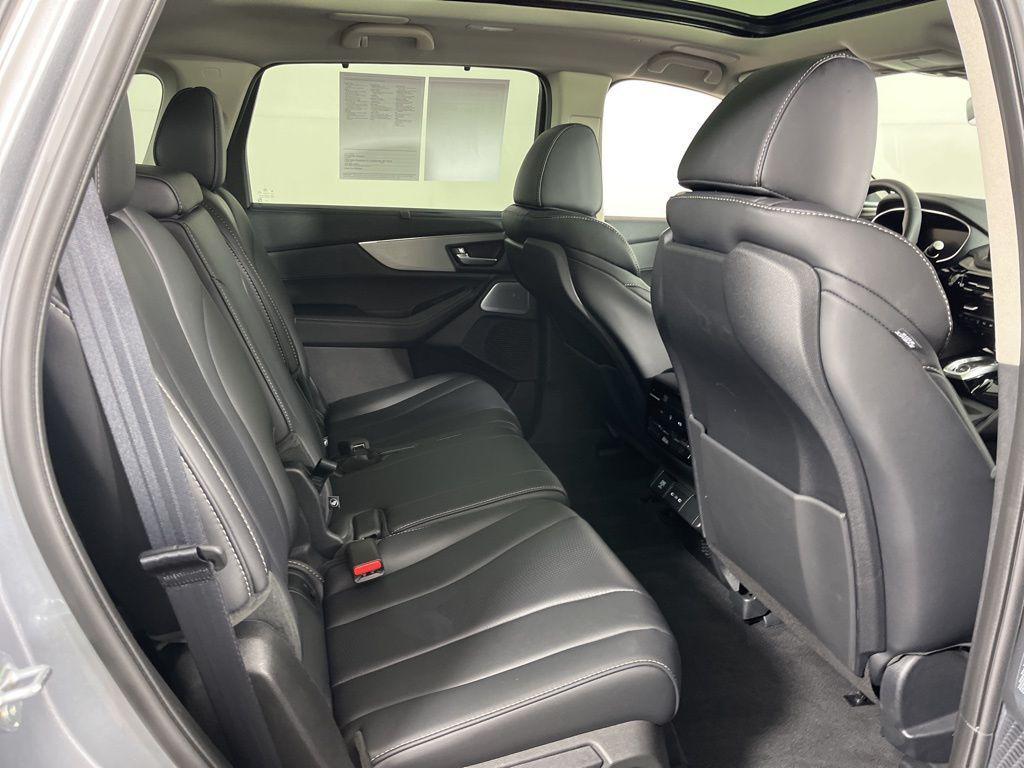 used 2025 Acura MDX car, priced at $53,914