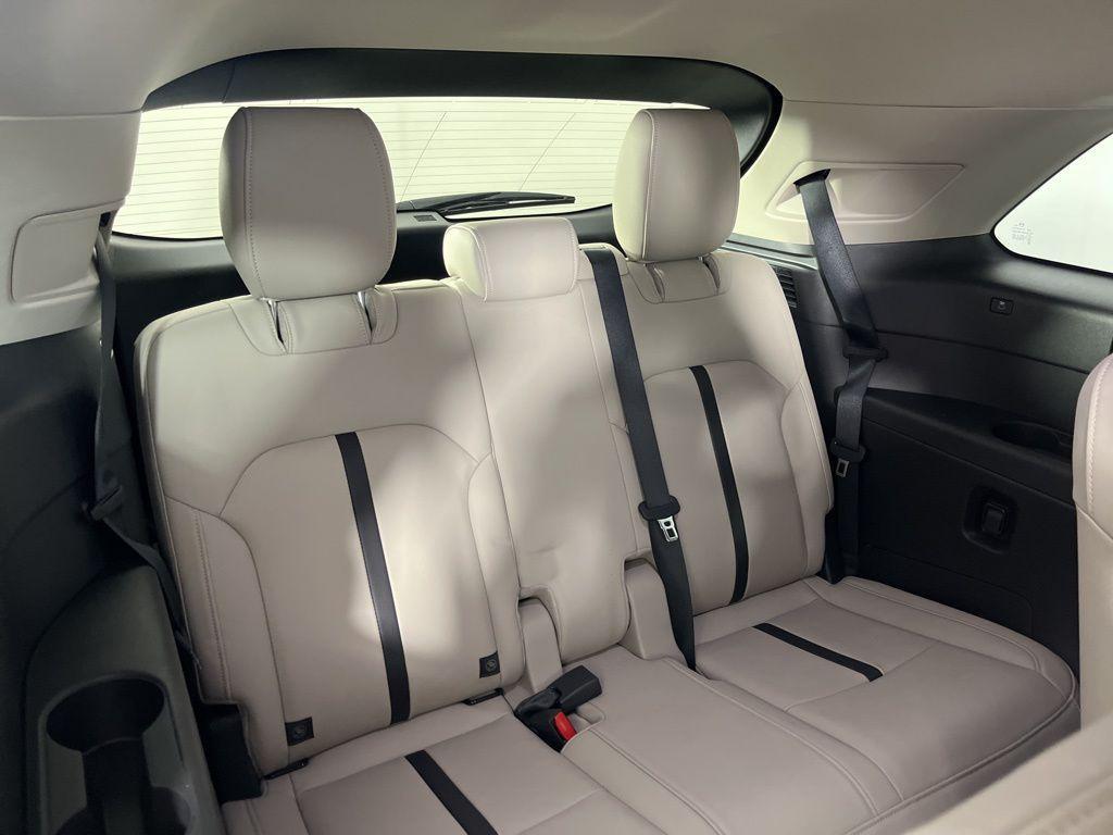 used 2025 Mazda CX-90 car, priced at $37,999