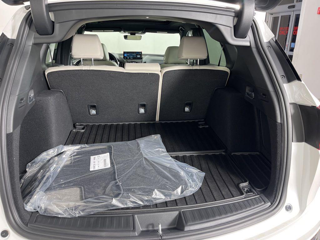 new 2025 Acura RDX car, priced at $46,650