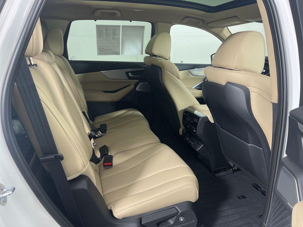 used 2025 Acura MDX car, priced at $54,090