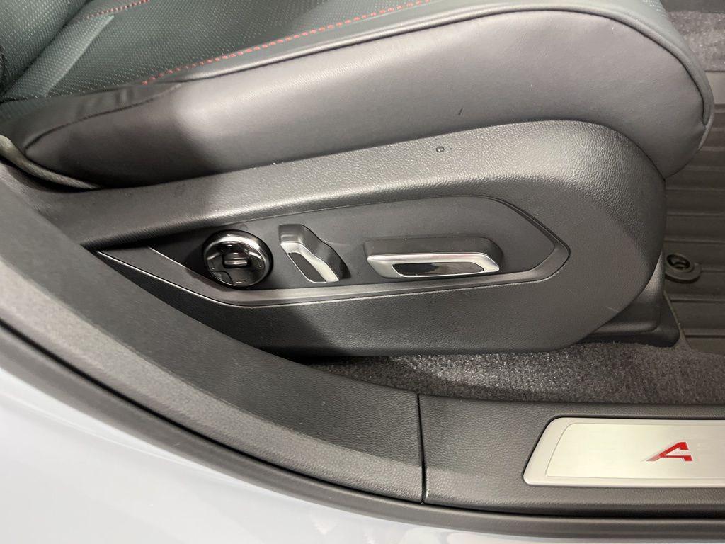 new 2026 Acura RDX car, priced at $56,800