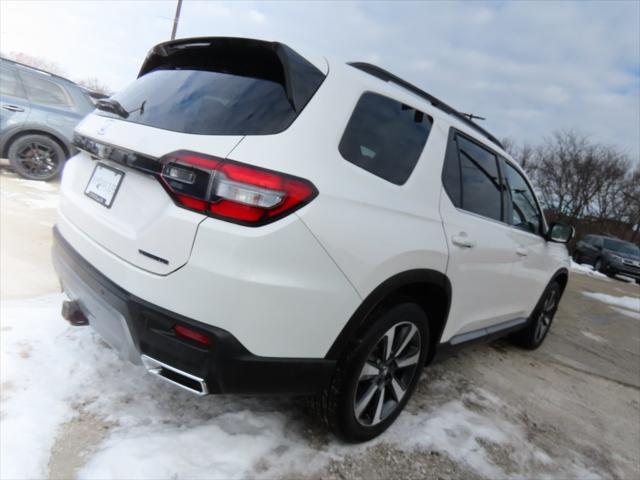 used 2025 Honda Pilot car, priced at $44,995