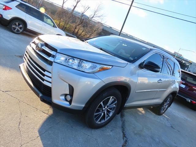 used 2019 Toyota Highlander car, priced at $28,850