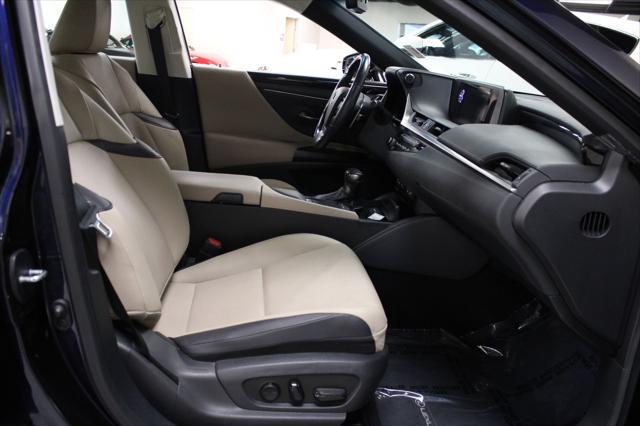 used 2020 Lexus ES 350 car, priced at $31,800