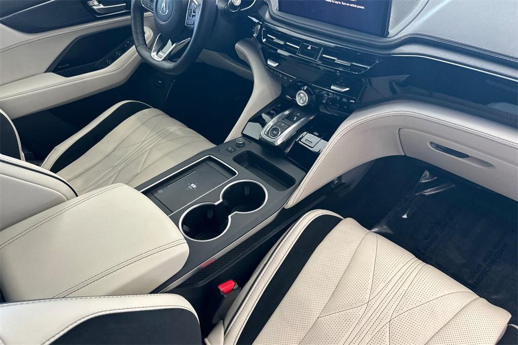 new 2025 Acura MDX car, priced at $72,500